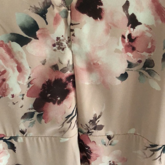 David’s Bridal DB Studio Flutter Sleeve Dress - Picture 6 of 9